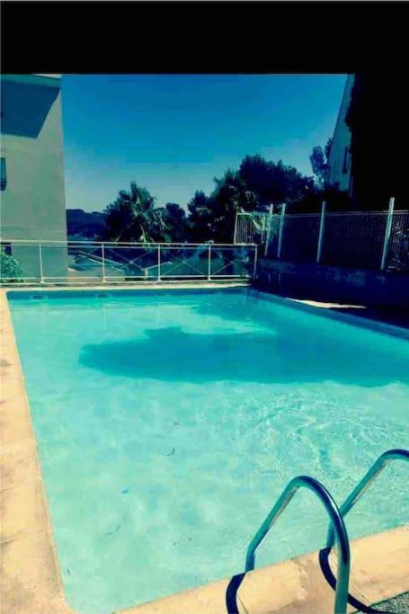 La Digue, 2 Chambres, Vue Mer Et Piscine لا سين سور مير المظهر الخارجي الصورة